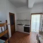 Bashllari A&b Di Fronte Al Mare