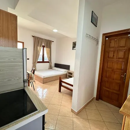 Bashllari A&b Di Fronte Al Mare Apart Otel Avlonya