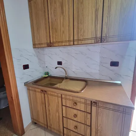 Bashllari A&b Di Fronte Al Mare Avlonya