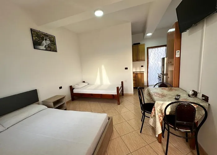 Bashllari A&b Di Fronte Al Mare Aparthotel 3*